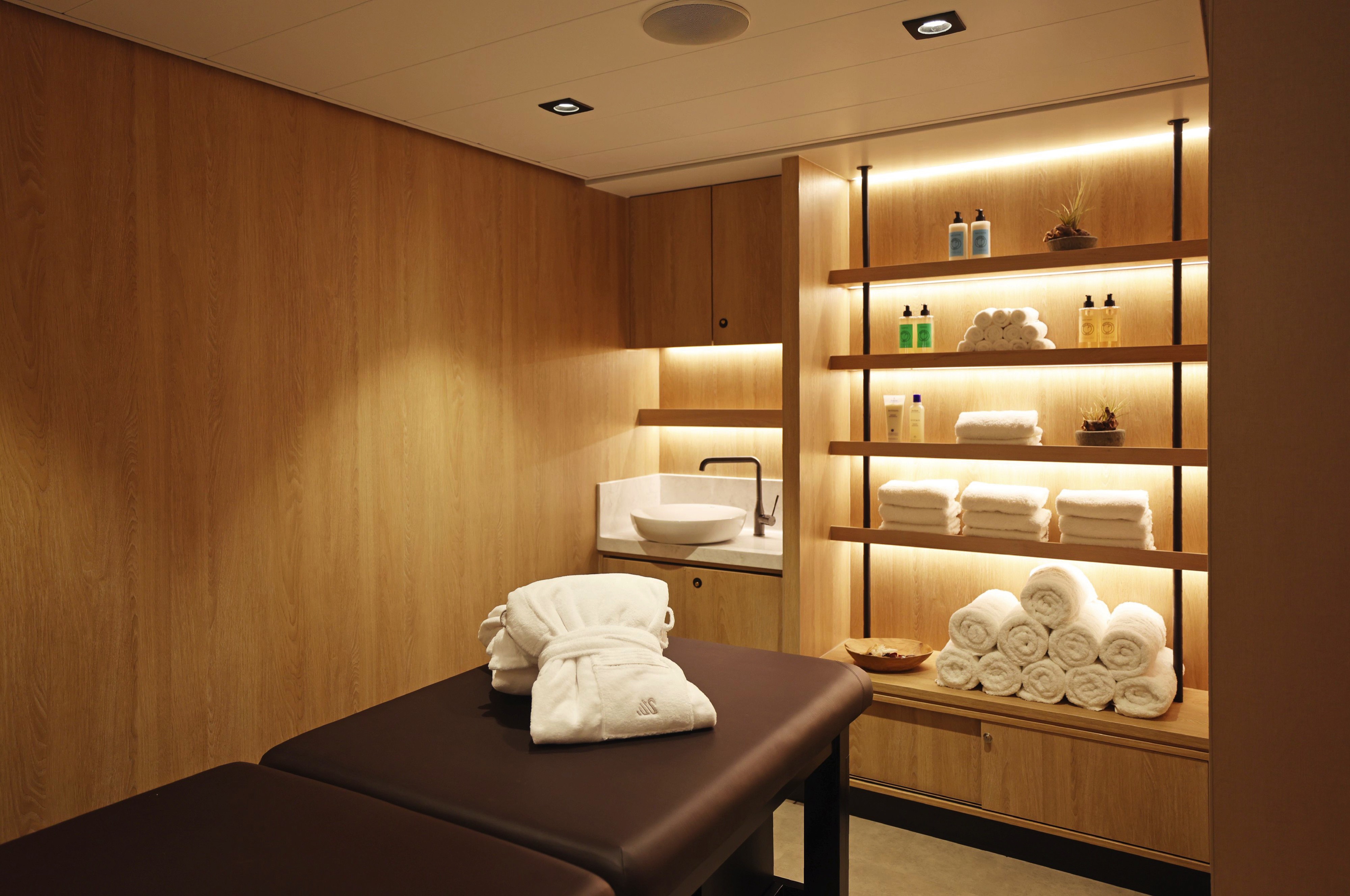 Spa on SH Vega